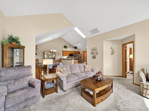 5th image of 171 Canterbury Ct #171