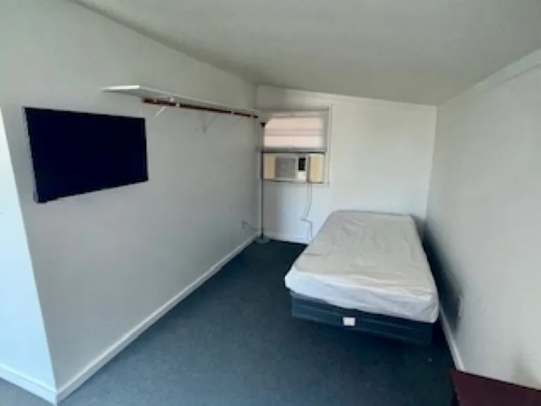 4010 Halifax Rd #1 — Photo 12