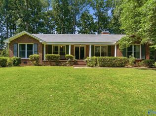 107 Brookwood Dr W, Athens, AL 35613