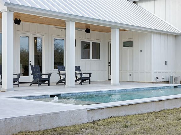 5th image of 4991 Schott Rd