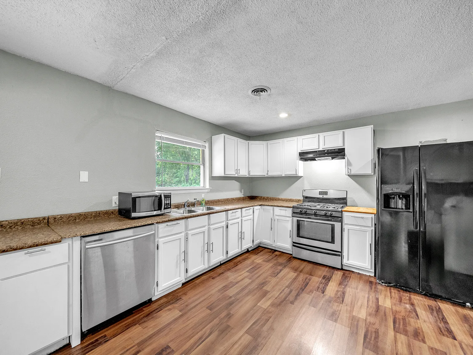 4621 Darla Dr — Photo 4