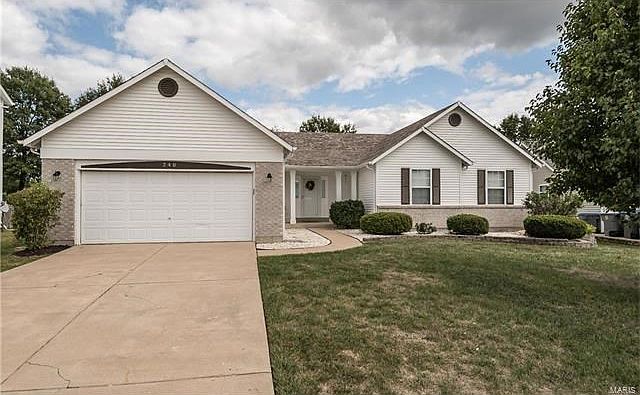 Welcome home to 240 Cherrywood Parc Drive.  Professionally Landscaped, fenced back yard and so much more to offer!