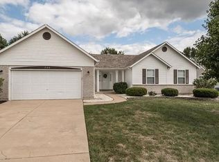 240 Cherrywood Parc Dr, O'Fallon, MO 63368