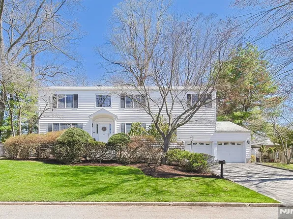 412 Eric Ln, Northvale, NJ 07647