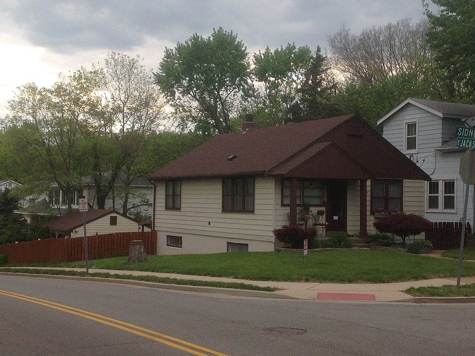 1st image of 373 Sidney Pl