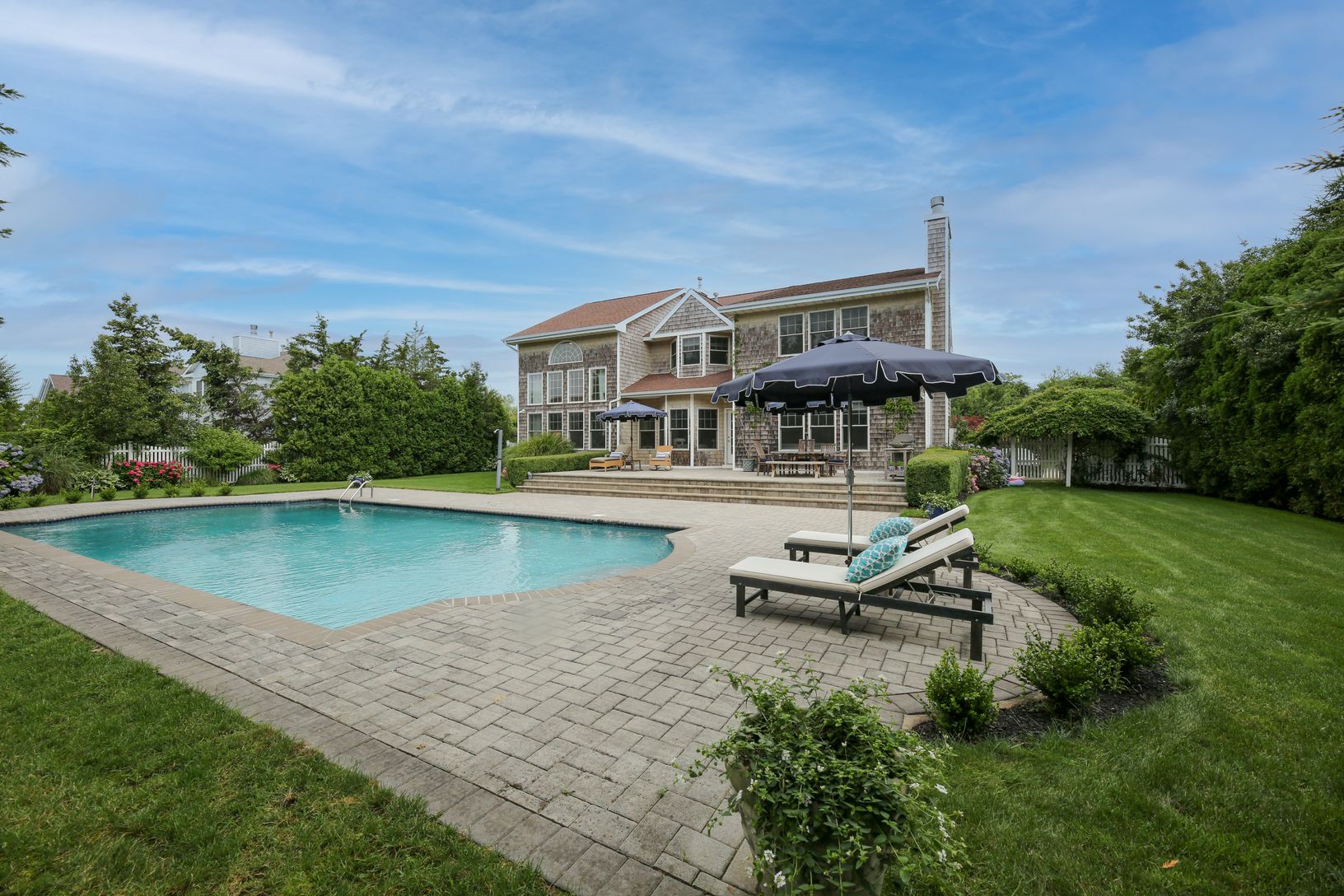  Spectacular Backyard with Heated 20*42 Gunite Pool