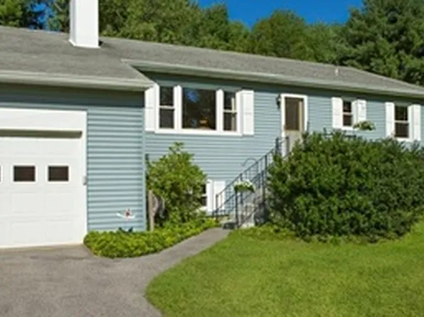 14 Short Ct, Poughquag, NY 12570