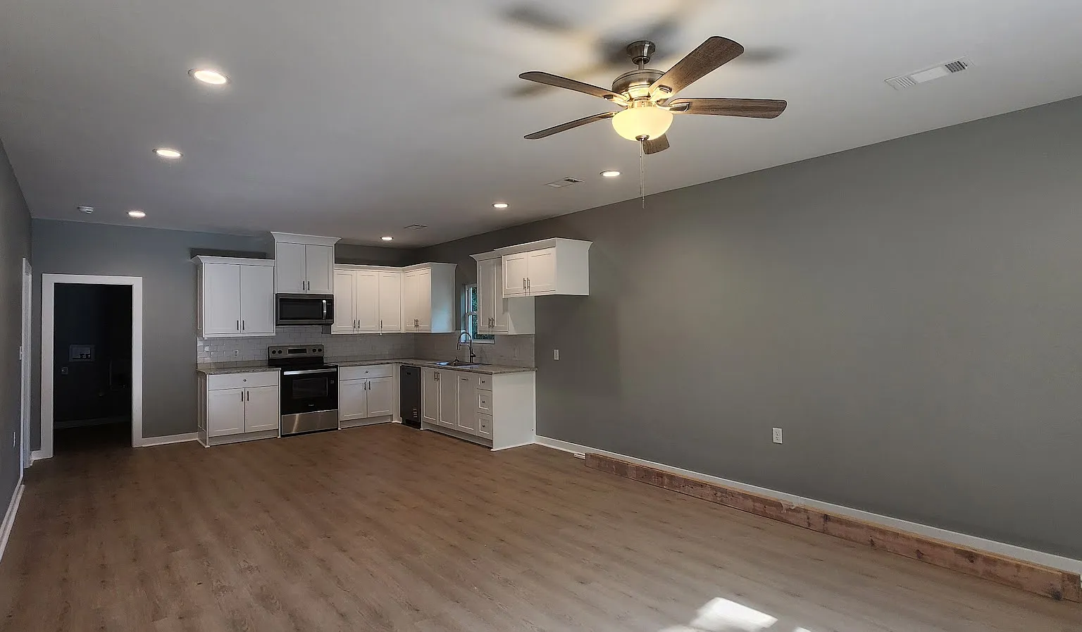 3 bed, 1544 sqft, $1,650 — Photo 2