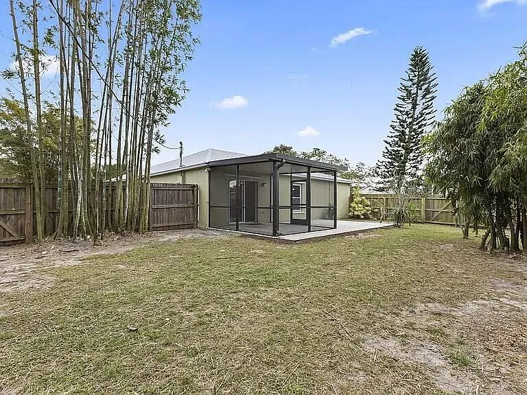 2218 SE Seamist St — Photo 14