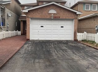 1619 N Marshcourt Dr, Pickering, ON L1V 6G8