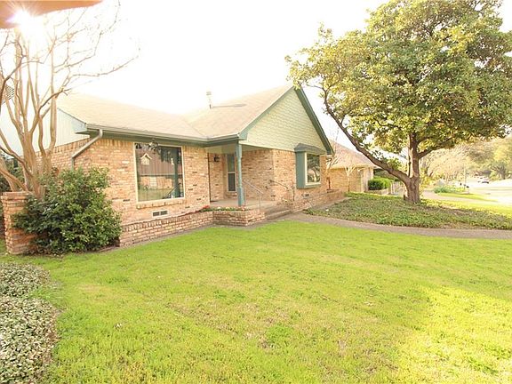 2nd image of 9224 Coral Cove Dr
