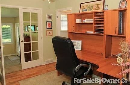 Den or optional bedroom