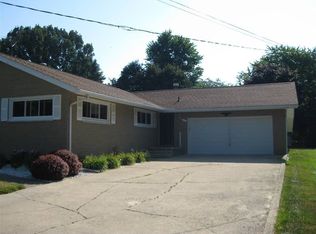 112 Clinton St, Clinton, MI 49236