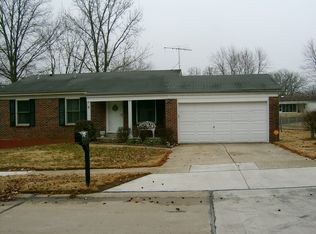 12970 Verwood Dr, Florissant, MO 63033