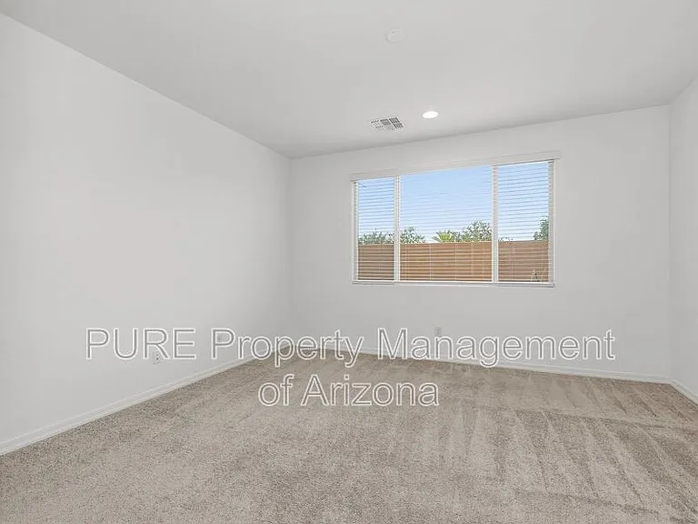 5177 N 87th Dr — Photo 11