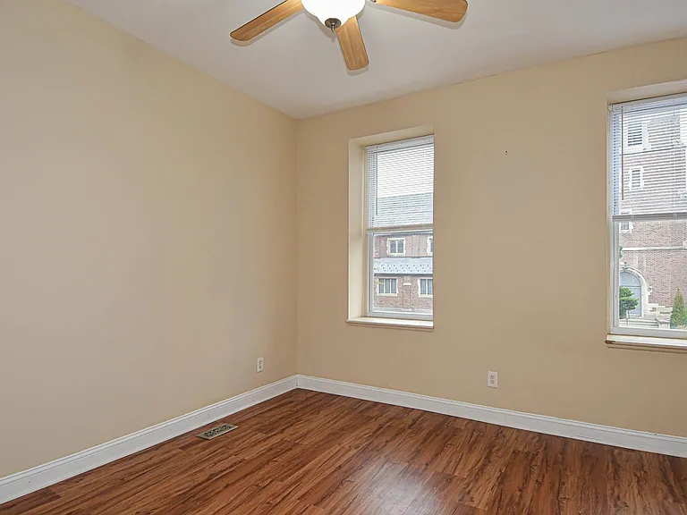 2602 Minnesota Ave — Photo 13