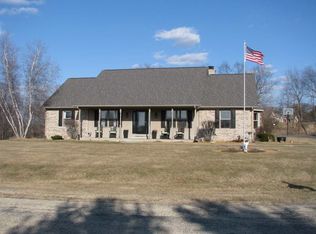 9411 N Buckingham Dr, Byron, IL 61010