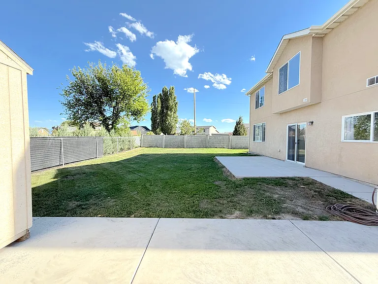 1875 S Spring Creek Dr — Photo 22