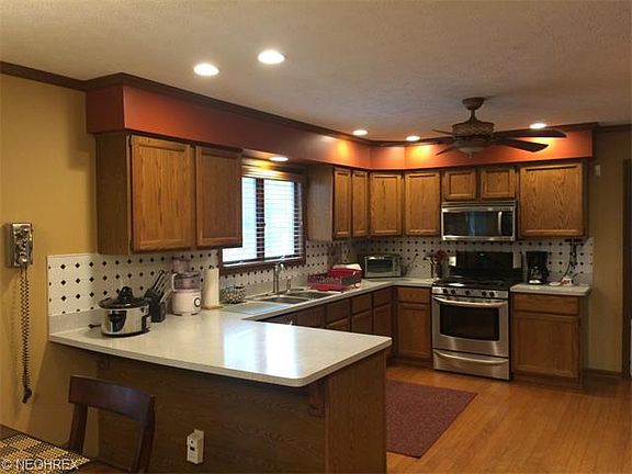 2nd image of 7653 Wilton Ln