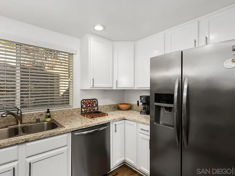 1534 Glenwood Dr — Photo 6