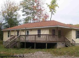 809 Hinkle Ridge Rd, French Creek, WV 26218