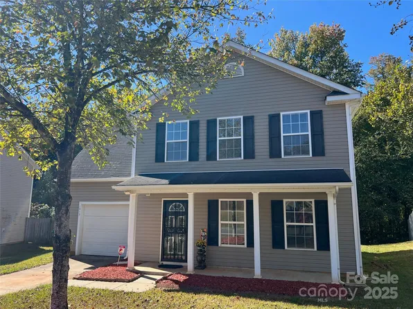 1413 Crandon Dr, Charlotte, NC 28216