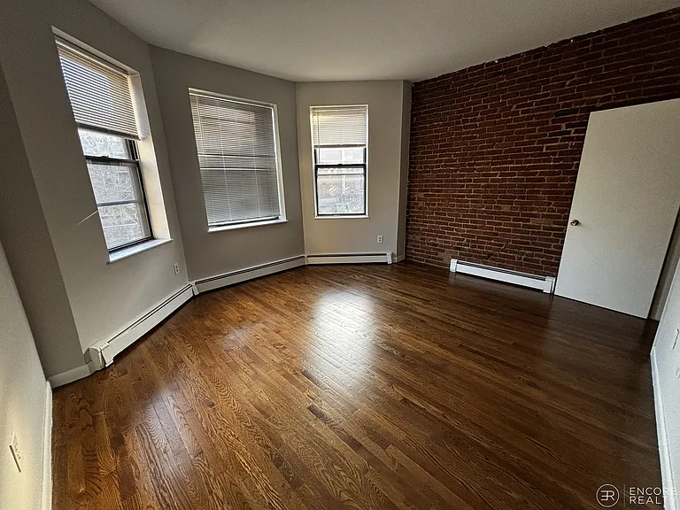 15 Stearns Rd #4 — Photo 17