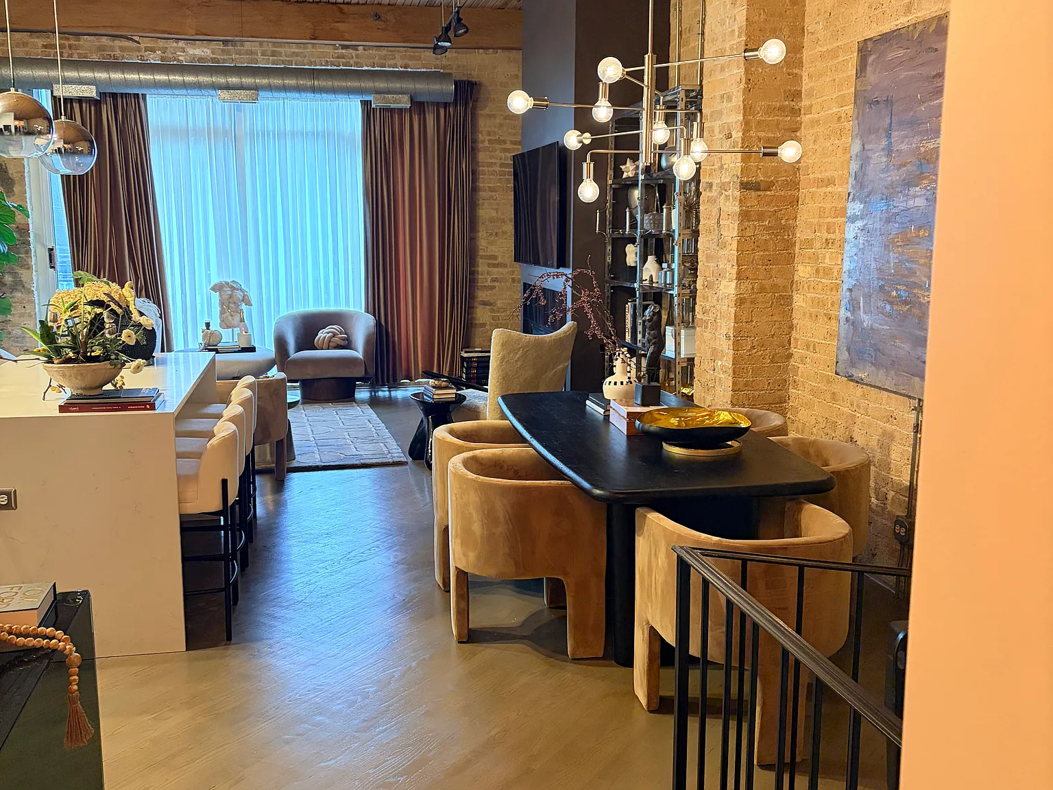 2 bed, 1608 sqft, $4,500 — Photo 4