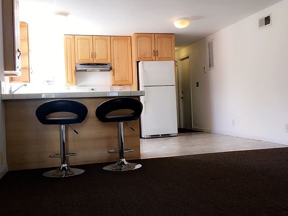 5th image of 1176 Rhode Island St