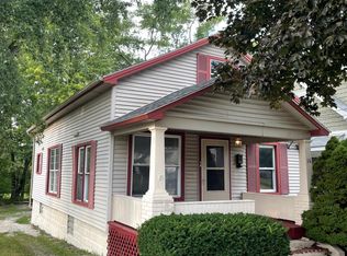16 E Main St, Canfield, OH 44406