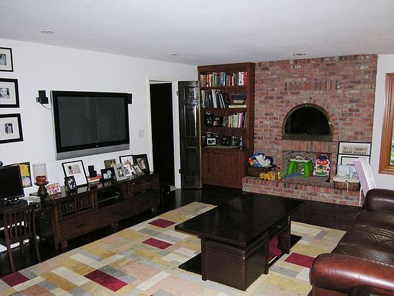 4th image of 4689 174th Ave SE