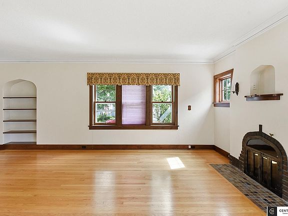 4th image of 6028 Poppleton Ave