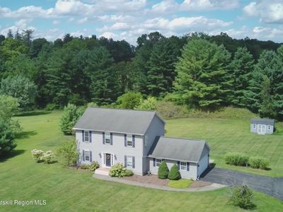 49 Macintosh Drive, Hudson, NY, 12534