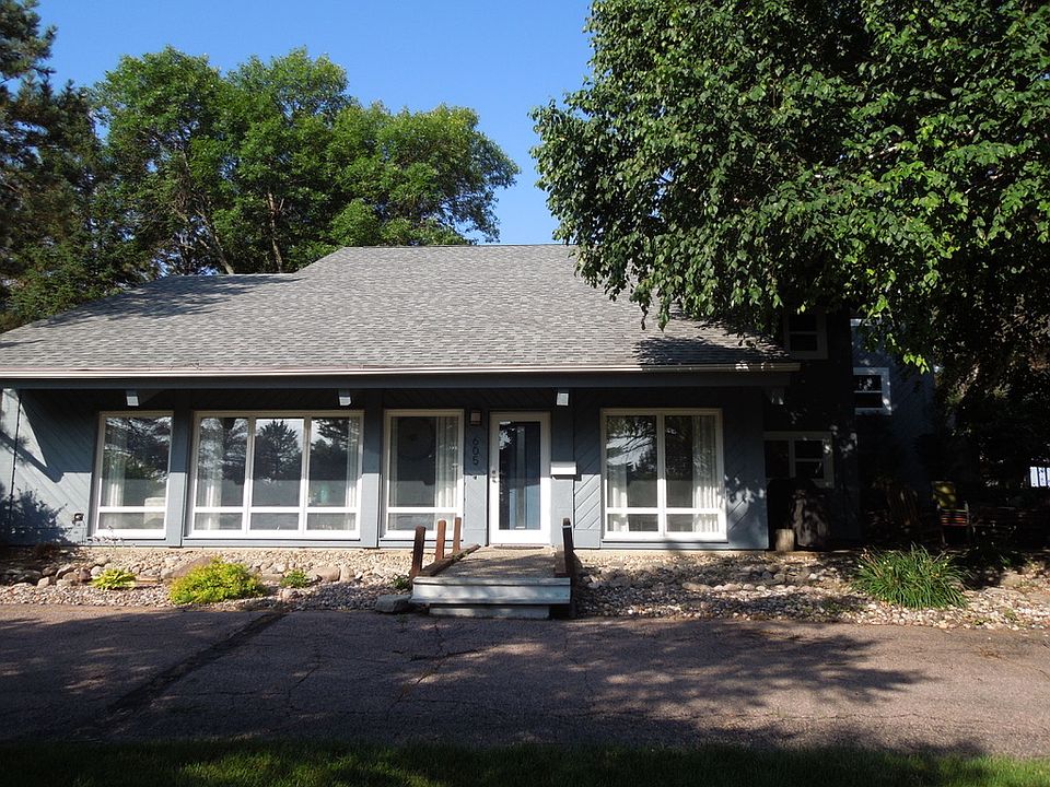 605 N Old Cabin Trl, Sioux Falls, SD 57110 Zillow