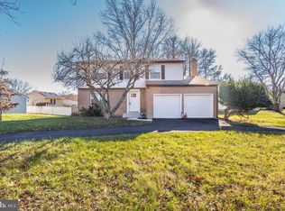 12200 Proxmire Dr, Fort Washington, MD 20744