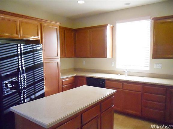 4th image of 400 Candela Cir