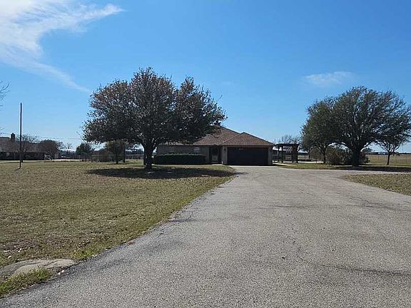 3rd image of 145 Western Ridge Rd