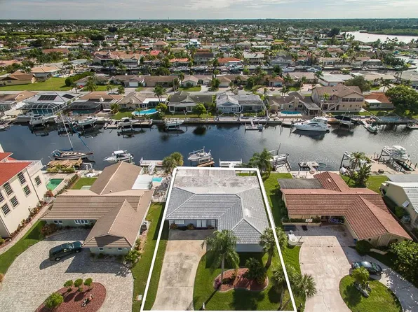 5100 Southshore Dr, New Port Richey, FL 34652