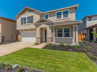 1075 Sardinia Dr, Salinas, CA 93905