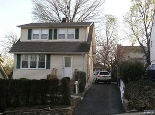 263 Sutton Ave, Hackensack, NJ 07601