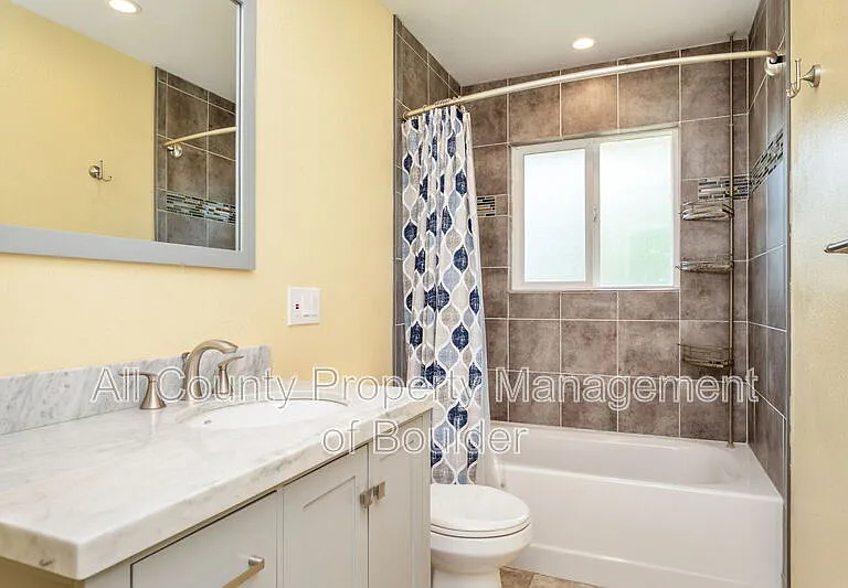 1210 Aikins Way — Photo 7