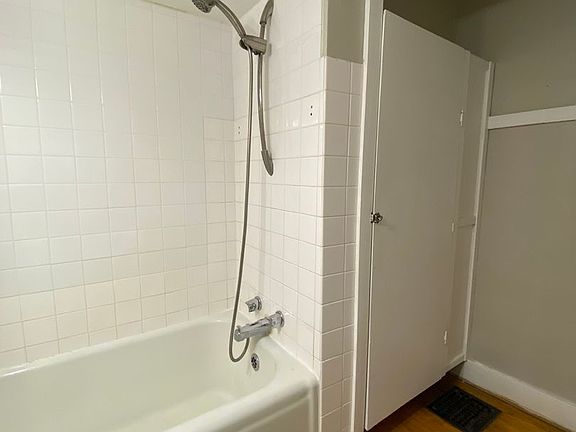 5th image of 1400 S Center Ave Unit 1-4