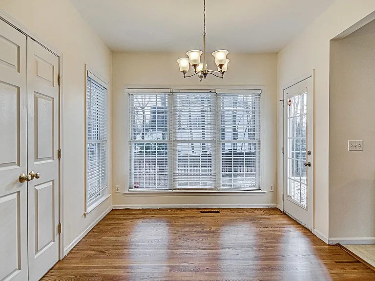 17005 Hampton Trace Rd — Photo 9