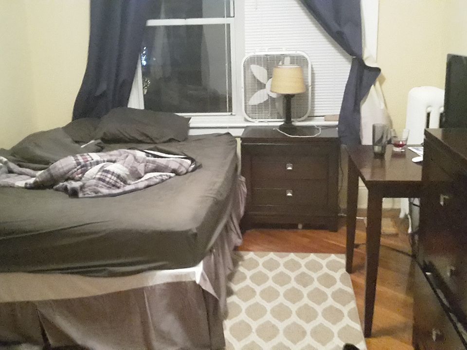 1st image of 2828 42nd St APT 3C