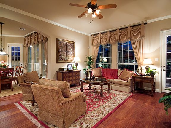 6002_Lakeridge_Family_Room_Model_meridian