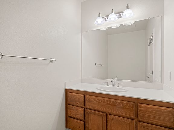 4th image of 1540 Avina Cir Unit 6