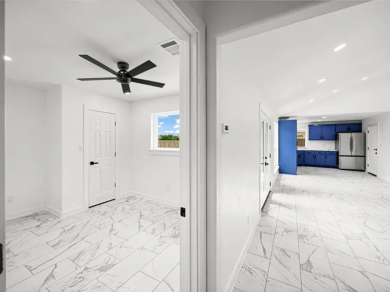 12831 Nyack Dr — Photo 17