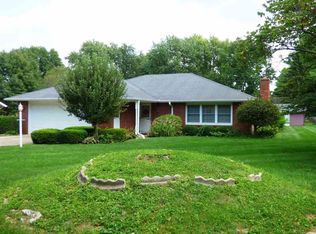 212 N Bayberry Ln, Muncie, IN