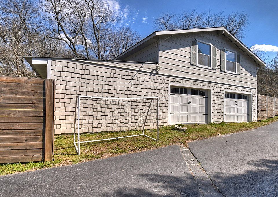 13th image of 291 Kyle Arp Rd