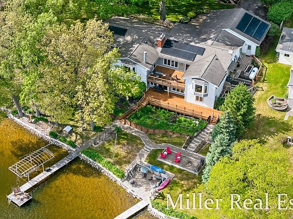 2nd image of 1589 Pleasant View Rd
